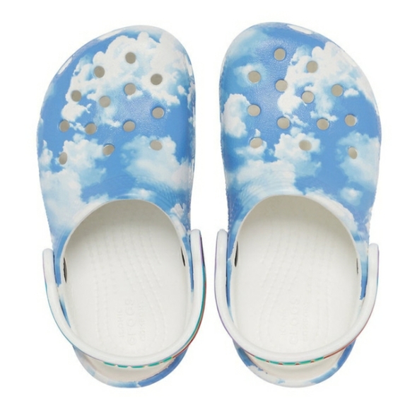 (New) Kid Crocs Clogs (kids size: C13) - Picture 3 of 4